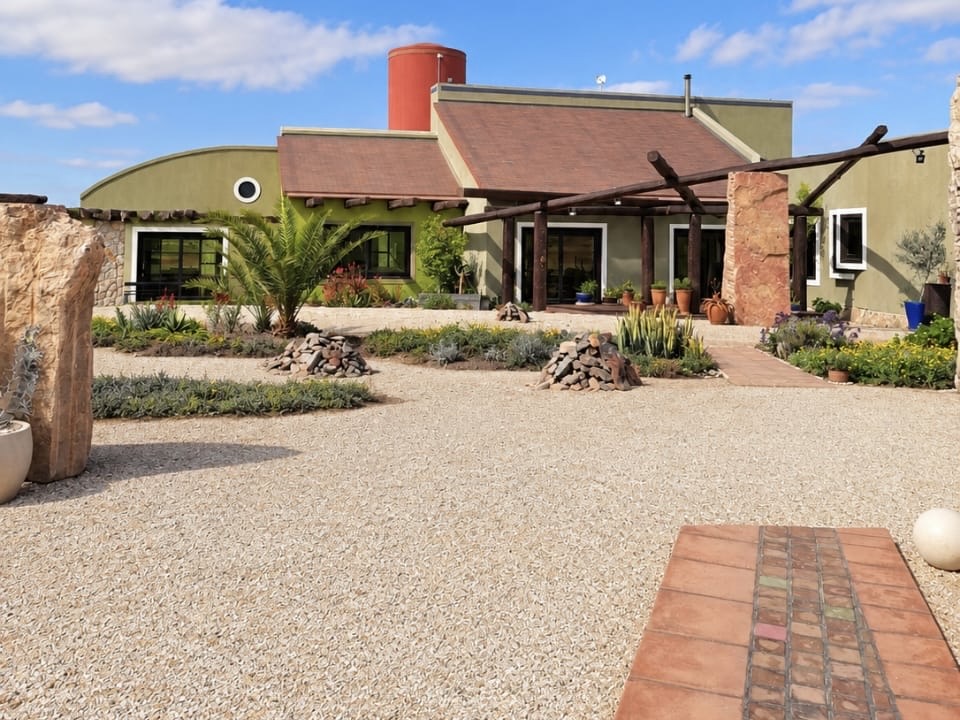 Luxury Villa at Desert Breeze, image 7