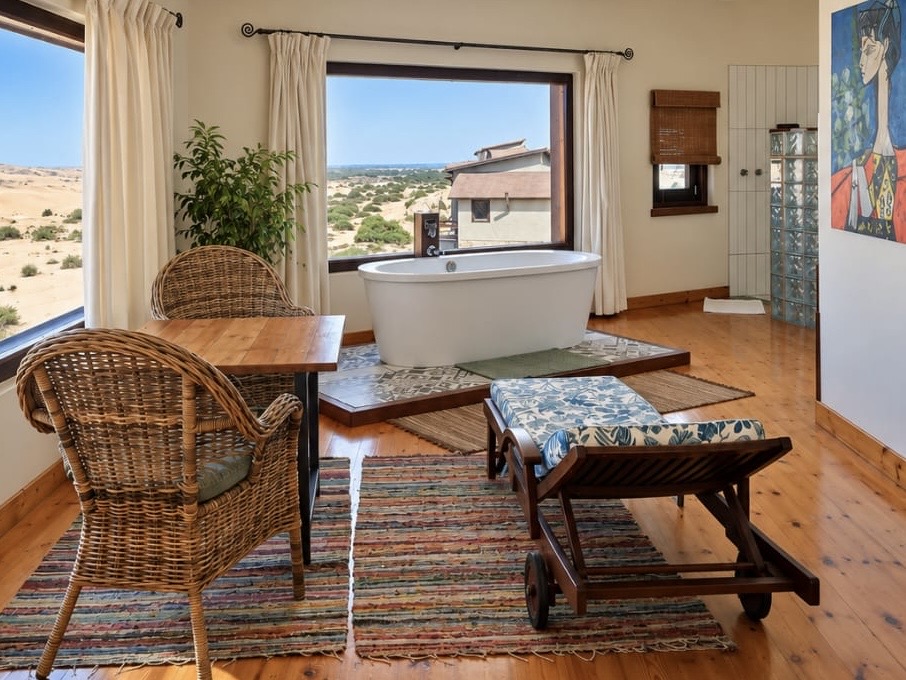 Luxury Villa at Desert Breeze, image 10